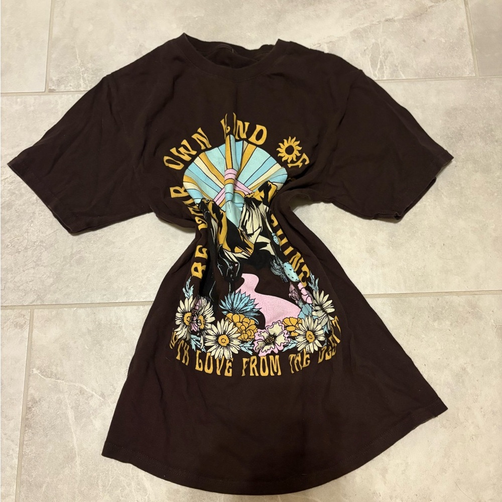 Graphic Tee - Brown